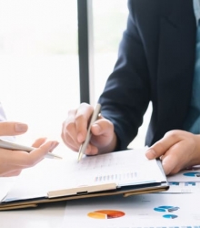 Đại diện ngoài tố tụng